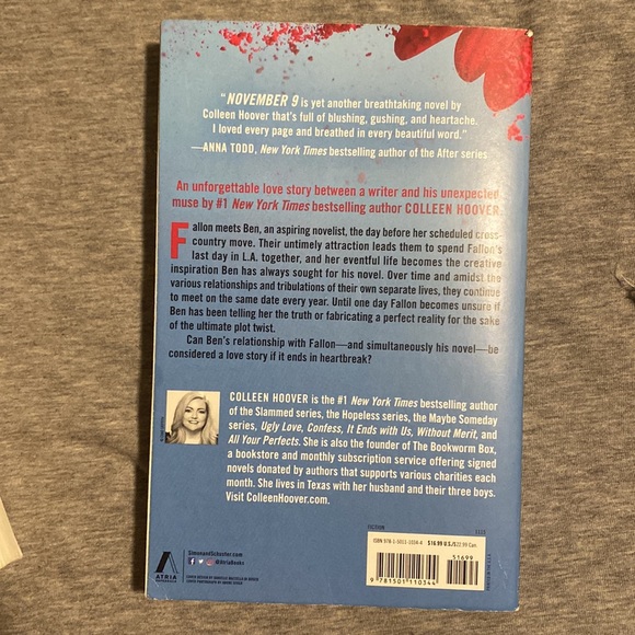 Colleen Hoover Bundle of books! - Picture 2 of 3